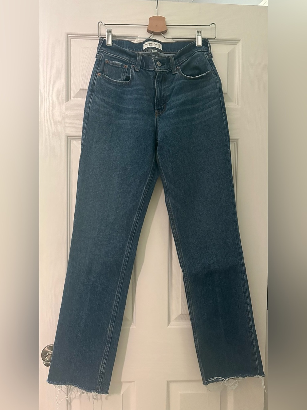 Abercrombie & Fitch Curve Love Mid Rise 90s Straight Jean Dark Raw Hem 25